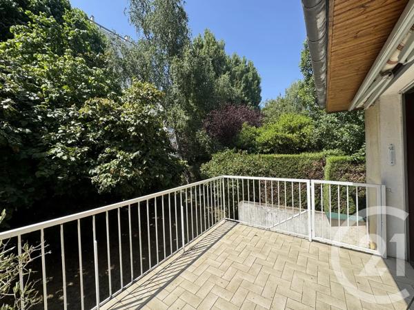Maison à vendre  7 pièces - 195,50 m 2   RENNES  - 35