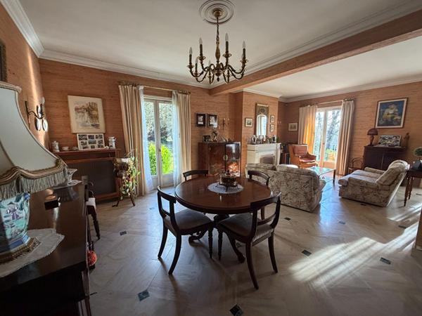 Maison traditionnelle aux beaux volumes dans Provins !