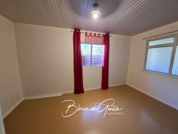 Maison de charme à vendre 4 pièces SAINT CLAUDE (971)