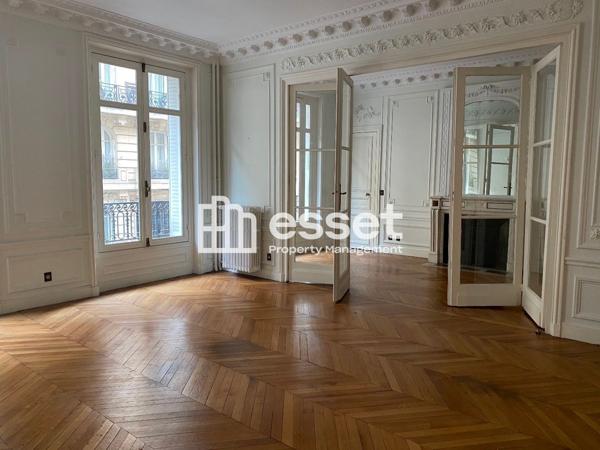 Location Appartement 6 pièces 197 m² - Paris 75017