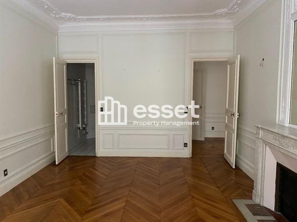 Location Appartement 6 pièces 197 m² - Paris 75017