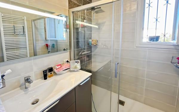 Maison à vendre    3 pièces •  Fleurance