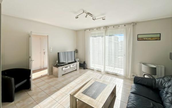 Maison à vendre    3 pièces •  Fleurance