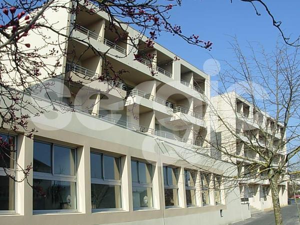 Location 1 Pieces 19 49000 Angers 34 0107 02 0198
