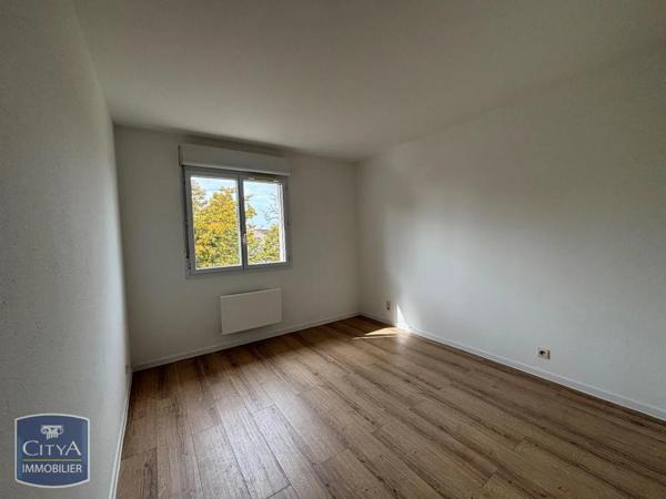 Appartement à louer 3 pièces 54.88m² Albi (81000)