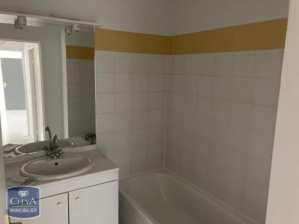 Appartement à louer 3 pièces 54.88m² Albi (81000)