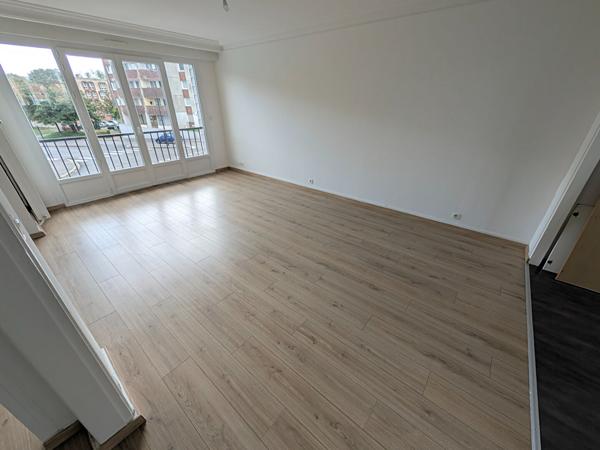 APPARTEMENT DUPLEX 3 CHAMBRES 1 PLACE DE PARKING