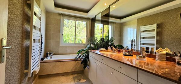 Maison d'architecte Castelnaudary 7 pièce(s) 181 m2