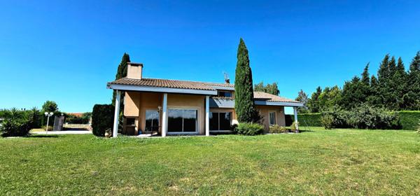 Maison d'architecte Castelnaudary 7 pièce(s) 181 m2