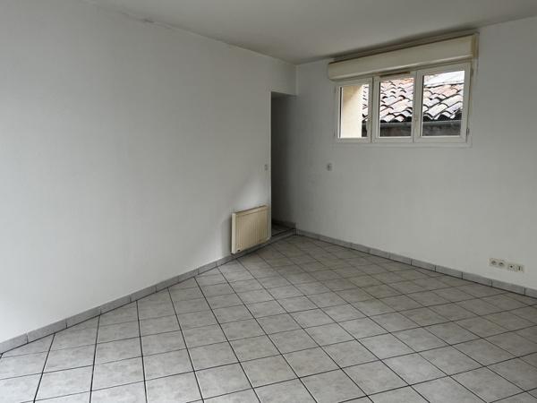 Immeuble à vendre |  Montendre |  300 m²