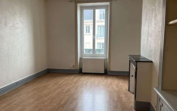 Appartement à louer    4 pièces • 98,79 m2 Limoges