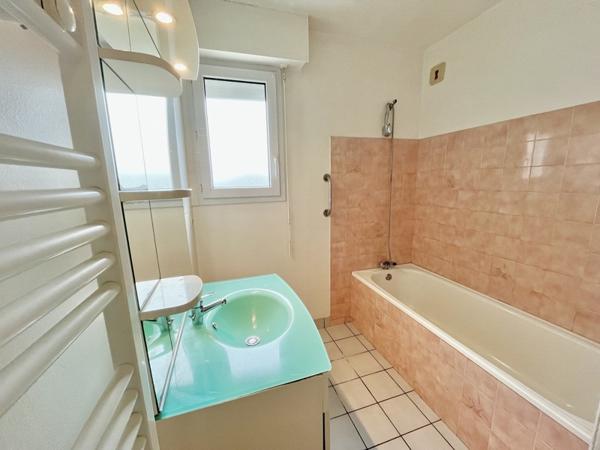 Appartement à vendre |  Carhaix-Plouguer |  3 pièces | 52,2 m²