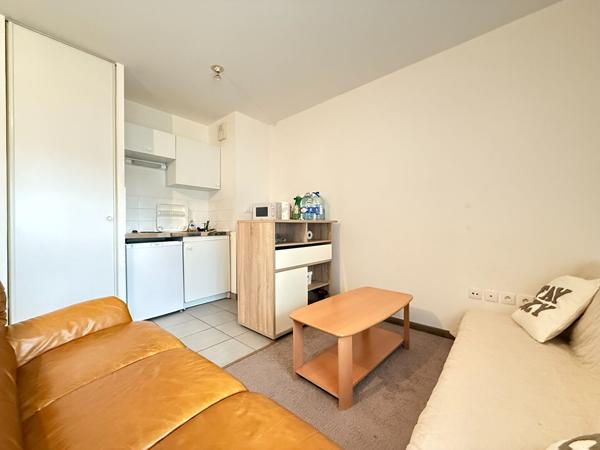 Appartement Angers 2 pièces 39m² avec balcon et parking dans les Hauts de Saint Aubin