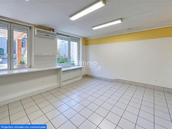 Maison avec jardin et local commercial