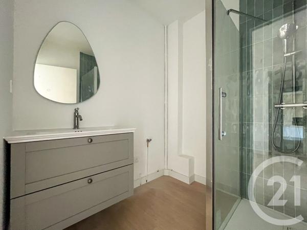 Appartement F4 à vendre  4 pièces - 66,76 m 2   LES SABLES D OLONNE  - 85