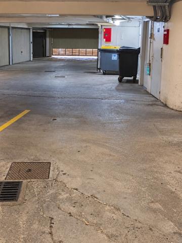 GARAGE FERMÉ / RÉSIDENCE SÉCURISÉE / PROCHE CENTRE-VILLE DE VENCE