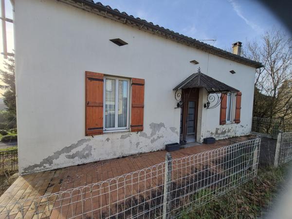 MAISON de Village
