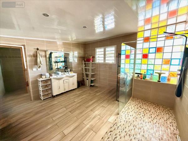 Maison à vendre à Ravine-Des-Cabris à la Réunion (97432), ref : 97410-1094378