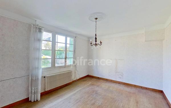 Dpt Côtes-d’Armor (22), à vendre PAIMPOL – Secteur Lanvignec – Maison à reprendre – 65 m² de plain-pied – T3 – 2 chambres – Combles 56 m² - Terrain 634m² -2 dépendances – Centre et port proches