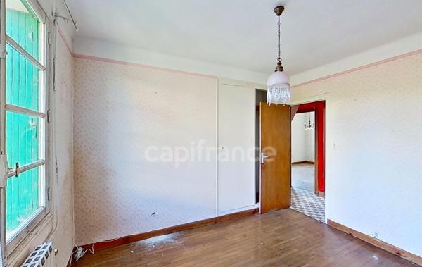 Dpt Côtes-d’Armor (22), à vendre PAIMPOL – Secteur Lanvignec – Maison à reprendre – 65 m² de plain-pied – T3 – 2 chambres – Combles 56 m² - Terrain 634m² -2 dépendances – Centre et port proches