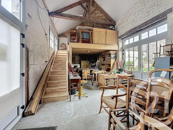 Maison à vendre  7 pièces - 137,80 m 2   LUCON  - 85