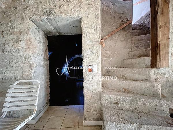 Nant (12230) Authentique maison caussenarde au charme unique