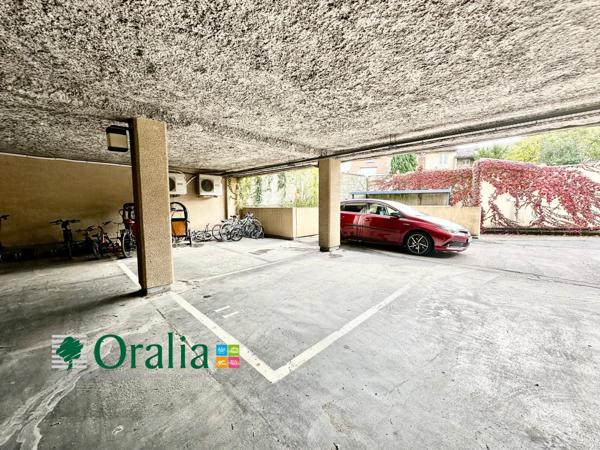 Parking · Location Bordeaux (33000)