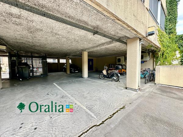 Parking · Location Bordeaux (33000)