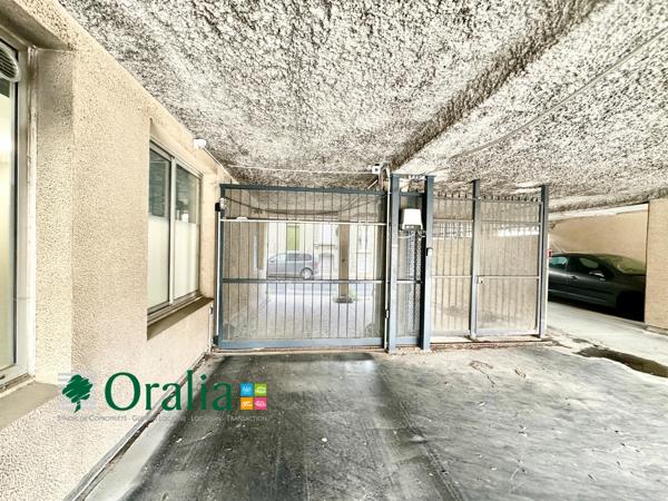 Parking · Location Bordeaux (33000)