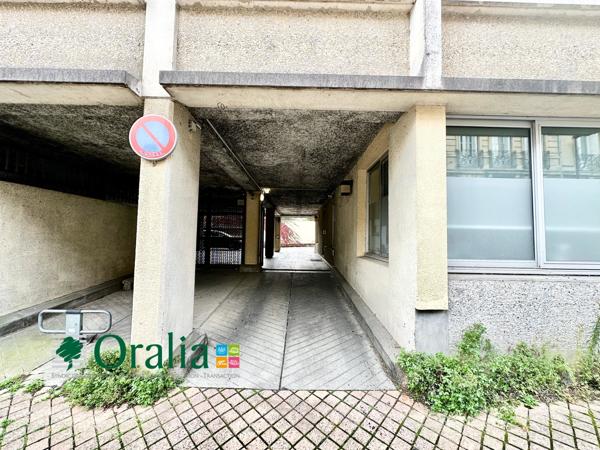 Parking · Location Bordeaux (33000)