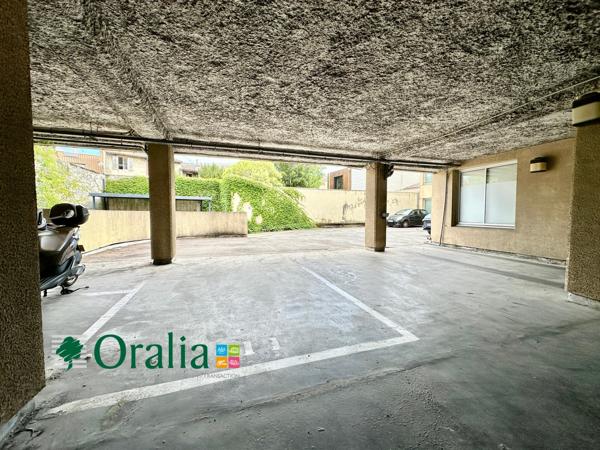 Parking · Location Bordeaux (33000)