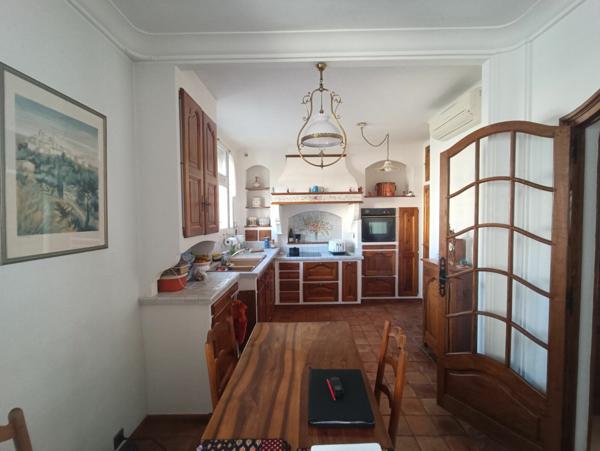 Maison à vendre    4 pièces •  Avignon