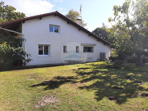 Maison 5 pièce(s) 141.28 m2 - STE EULALIE EN BORN