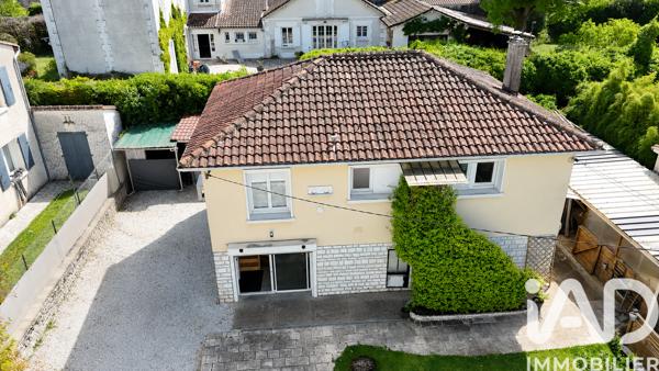 Maison à vendre 5 pièces 122 m² Gond-Pontouvre