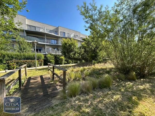Appartement à louer 4 pièces 61.7m² Chartres (28000)