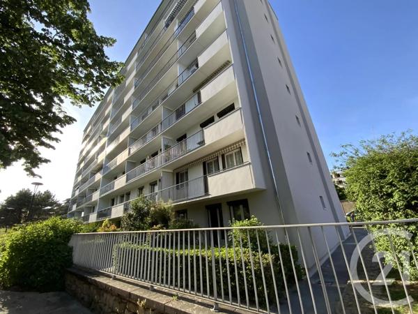 Appartement F3 à vendre  5 pièces - 90,26 m 2   VILLEFRANCHE SUR SAONE  - 69
