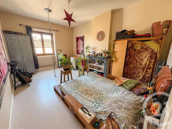 Appartement F3 à vendre  5 pièces - 90,26 m 2   VILLEFRANCHE SUR SAONE  - 69