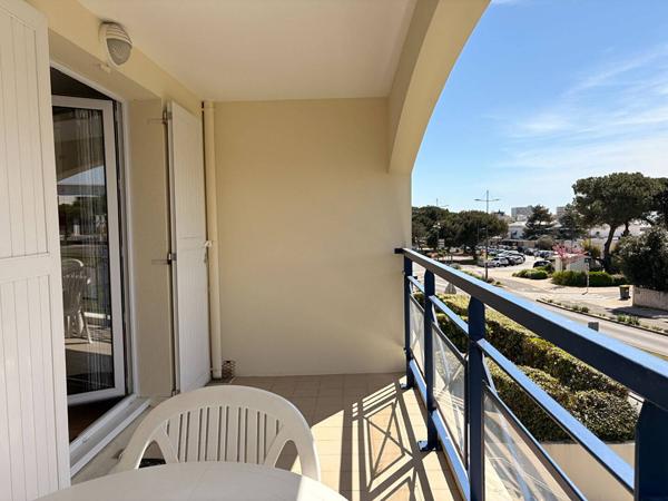 APPARTEMENT à VAUX SUR MER