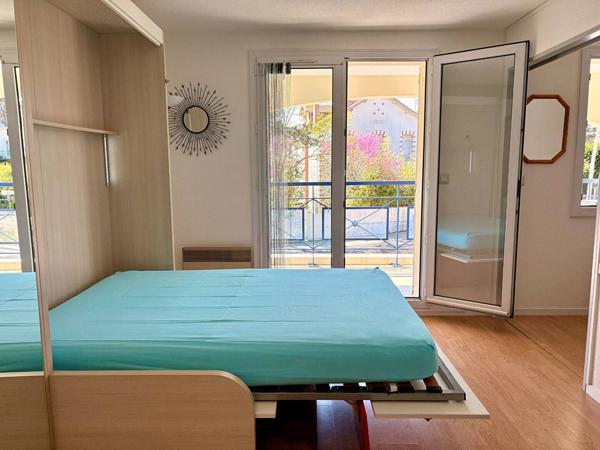 APPARTEMENT à VAUX SUR MER
