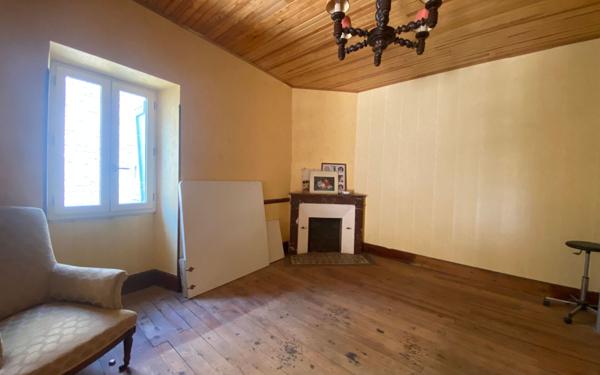 Maison à vendre    2 pièces •  Puylaroque