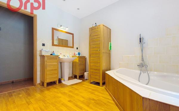 Maison à vendre    6 pièces •  Bellerive-sur-Allier