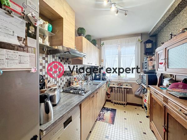 À vendre - Maison, 7 pièces située à Tours (37000)