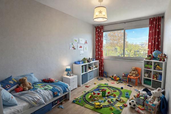 Appartement T4 avec balcon, cave et garage ? Chamalières ? Proche gare