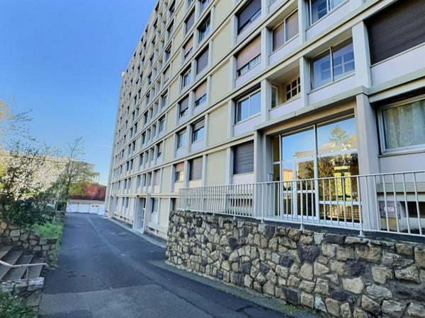 Appartement T4 avec balcon, cave et garage ? Chamalières ? Proche gare