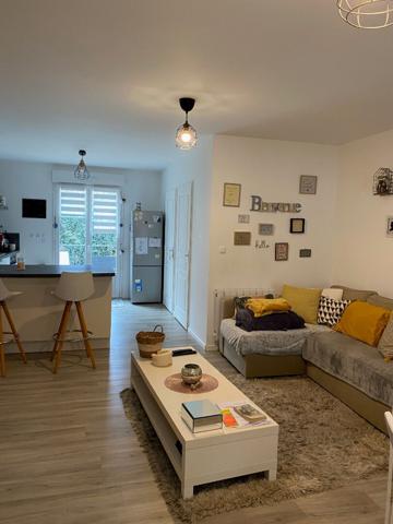 Maison St Denis De L'hotel 3 pièce(s) 64 m2