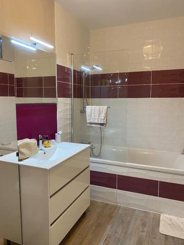 Maison St Denis De L'hotel 3 pièce(s) 64 m2