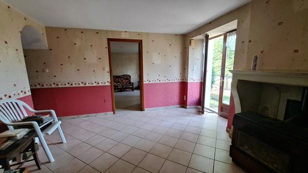 Maison à vendre 5 pièces LAMBREY (70)