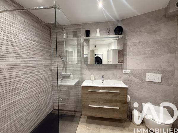 Appartement à vendre 2 pièces 49 m² Le Plan-de-la-Tour