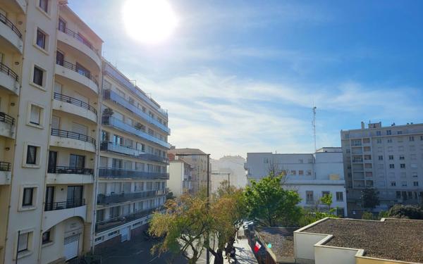 Appartement à vendre    3 pièces • 80 m2 Biarritz