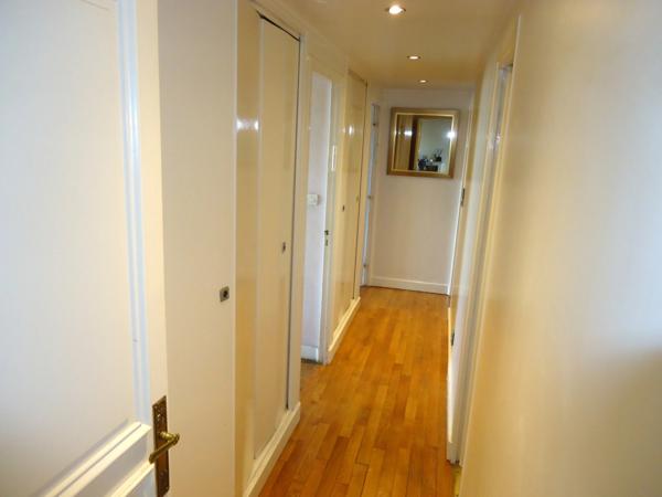 Sarcelles - Appartement de 5 pièces / 3 chambres - Balcon - 122 m2 - 205 000 € FAI